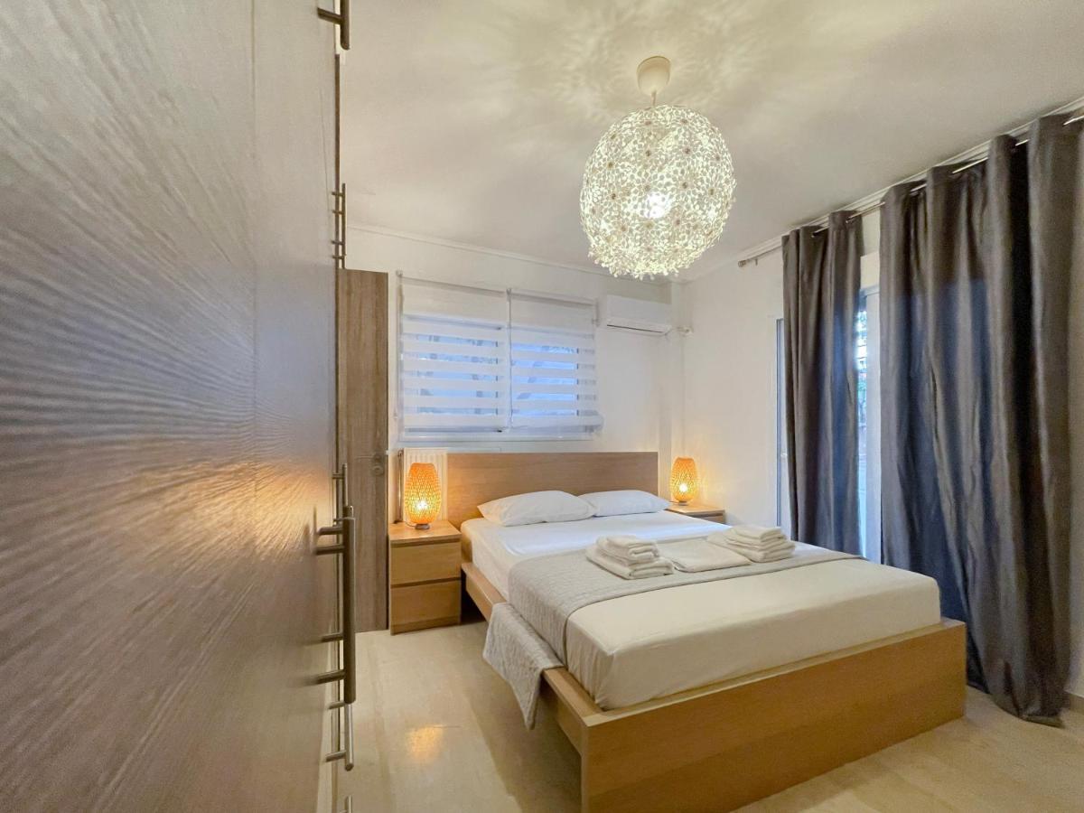 Ferienwohnung Key Biscayne Charming 50Sqm Apt In Paleo Faliro Athen Exterior foto